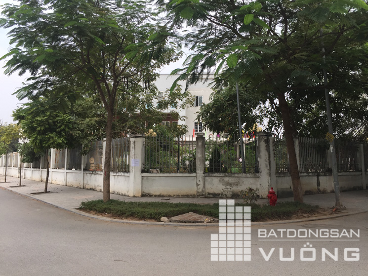 Bán liền kề Văn Phú lô góc diện tích 121m2, mặt tiền 24m đối diện trường học thoáng mát